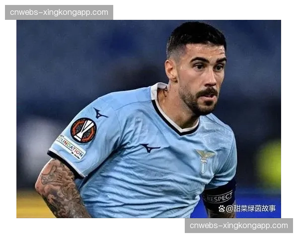 伤病报告：拉齐奥官方确认，前锋扎卡尼将因脚踝伤势缺席四周