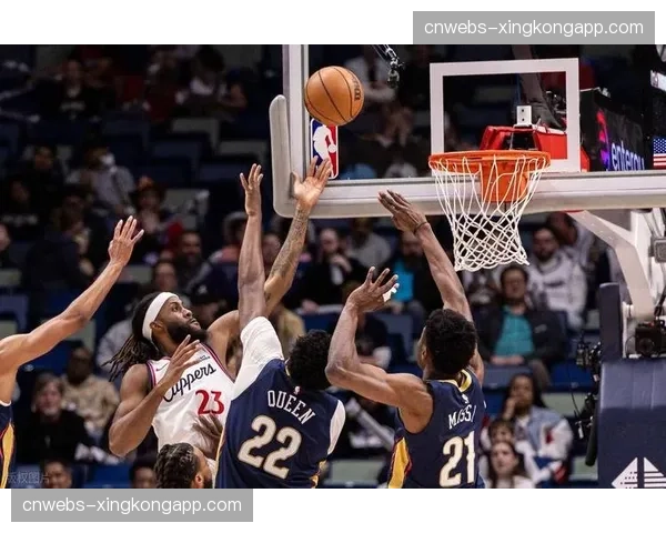 战术分析：快船五小阵容奏效，逆转击败鹈鹕锁定季后赛席位